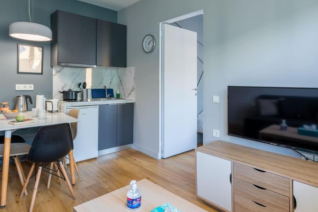 Cute, Bright And Cozy Flat 5 Min Walk To Acropolis Apartment Athens Exterior photo